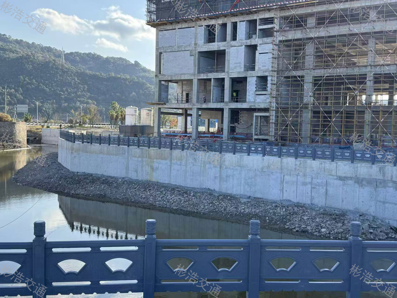 浙江竟有这样的道路护栏生产商！